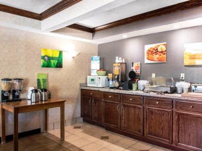 Quality Inn Meadville Exterior photo